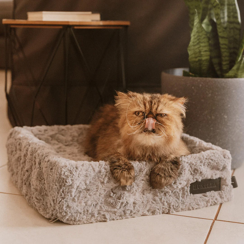 Load image into Gallery viewer, Huntlea Snooza Cube Cat Bed
